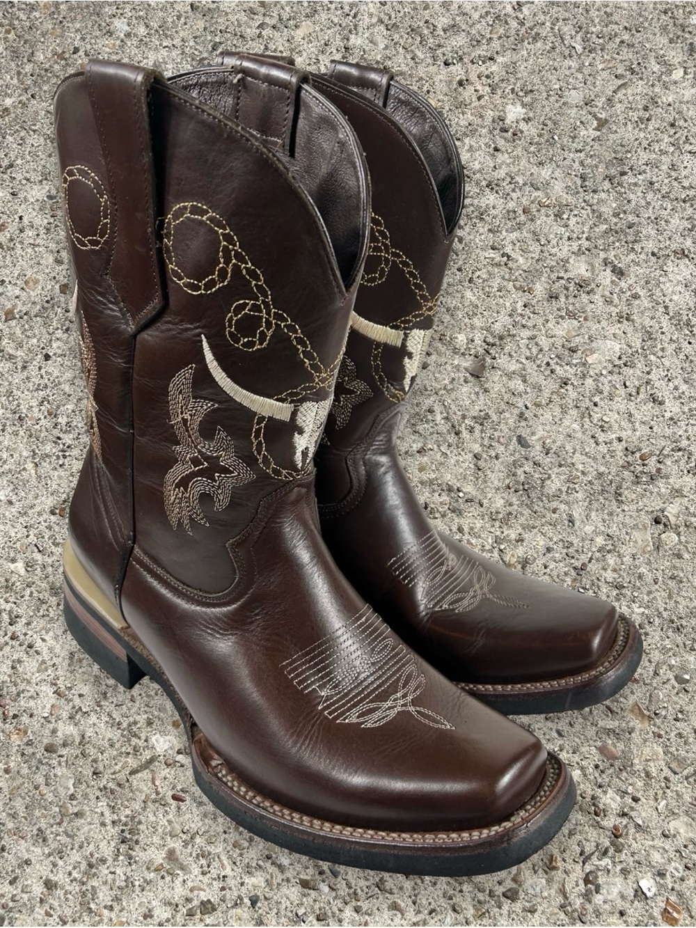 Y2K square toe western boots